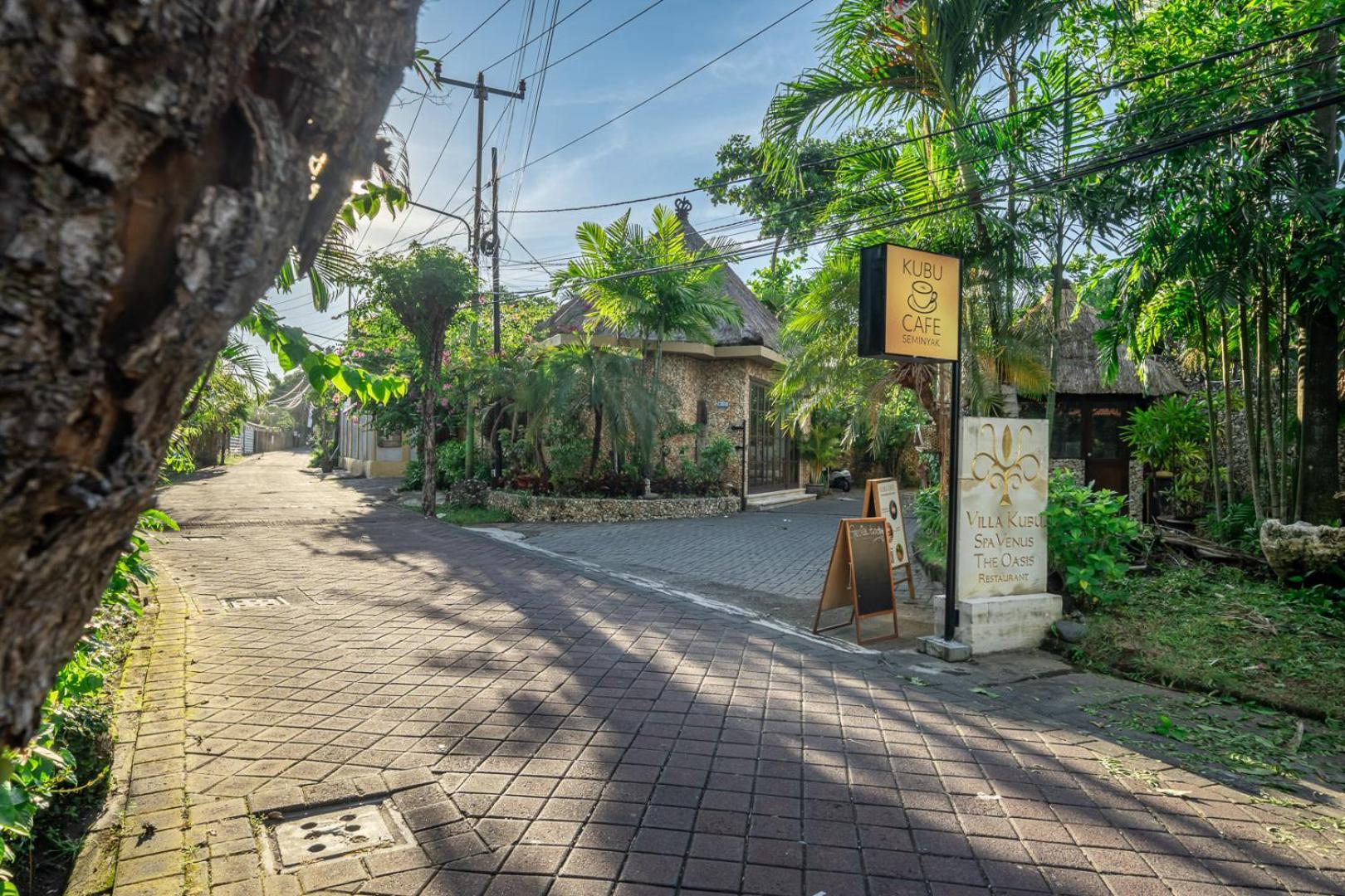 Nameera Villa Seminyak  Exterior photo